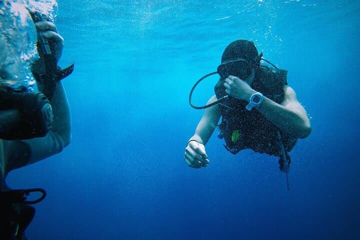 Underwater Trails of Plemmirio: 2-Hour Certified Dive in Syracuse