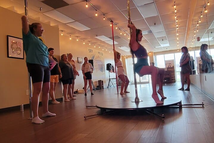 Beginner Pole Dance Class in Nashville — 1-Hour Workshop Near Opryland photo 3