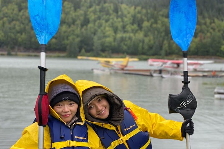 Exploring Trail Lake by Kayak: An Immersive Alaskan Adventure in Moose Pass photo 4