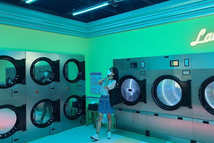 Seoul K-Pop Fan Tour: Film Idol-Style Content, Taste Gwangjang, and Try Traditional Healing photo 6