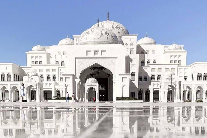 Full-Day Abu Dhabi City Tour — Sheikh Zayed, Heritage Village & Yas Island photo 2