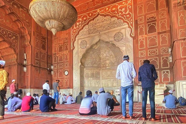Cycling Old Delhi: Half-Day Chandni Chowk & Jama Masjid Morning Ride photo 3