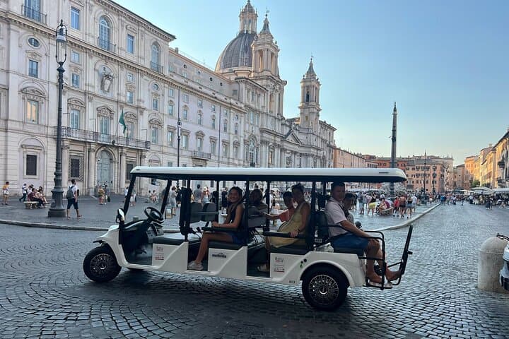 Explore Rome by Golf Cart: Private 2–3 Hour City Highlights Tour