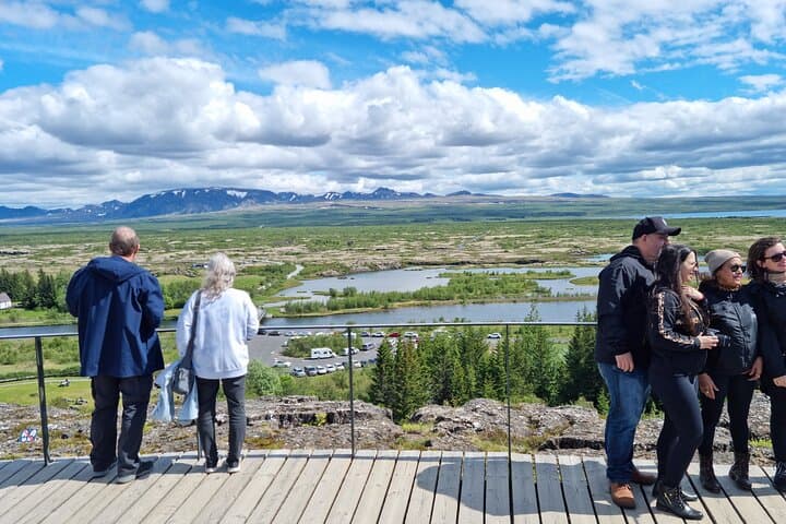 Golden Circle Private Day Tour from Reykjavík: Thingvellir, Geysir & Gullfoss photo 5