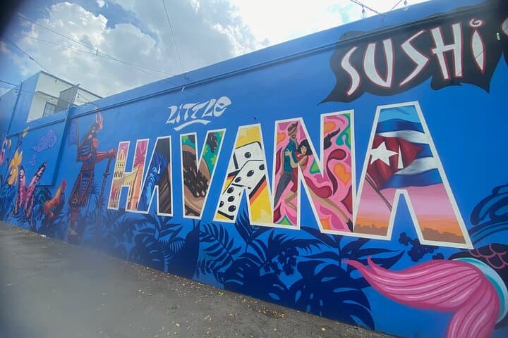 Miami Little Havana Food Walk & Biscayne Bay Millionaire Homes Cruise photo 3