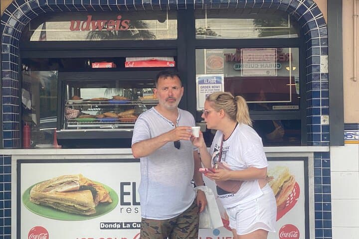 Miami Little Havana Food Walk & Biscayne Bay Millionaire Homes Cruise