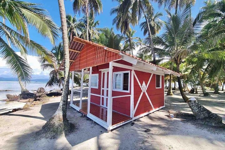 4-Day San Blas Private Cabin on Isla Yansailadup — Boat Tour & Island Stay photo 1