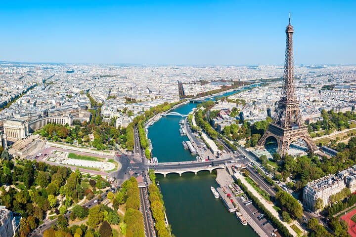 Paris Old Town Bike Tour: Top Attractions & Riverside Nature photo 4