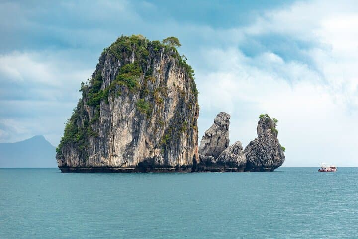 Full-Day Speedboat to Phi Phi Islands from Khao Lak — Snorkel Pileh Cove & Maya Bay photo 3