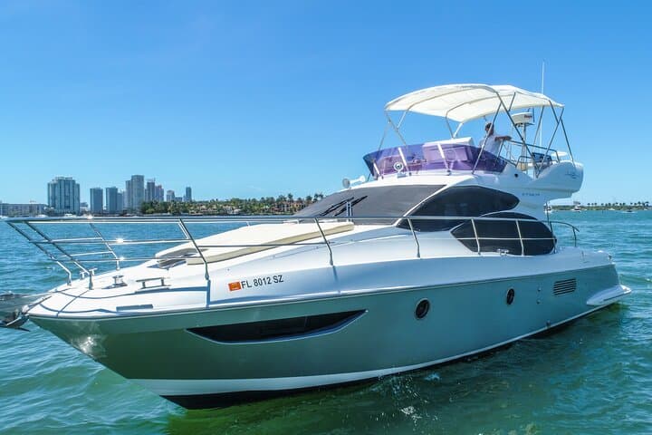 Miami Azimut Yacht Charter: 42' Flybridge Cruise of Biscayne Bay photo 1