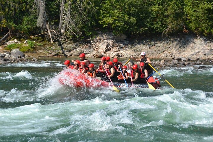 Family-Friendly Clearwater River Rafting in Wells Gray Park photo 2