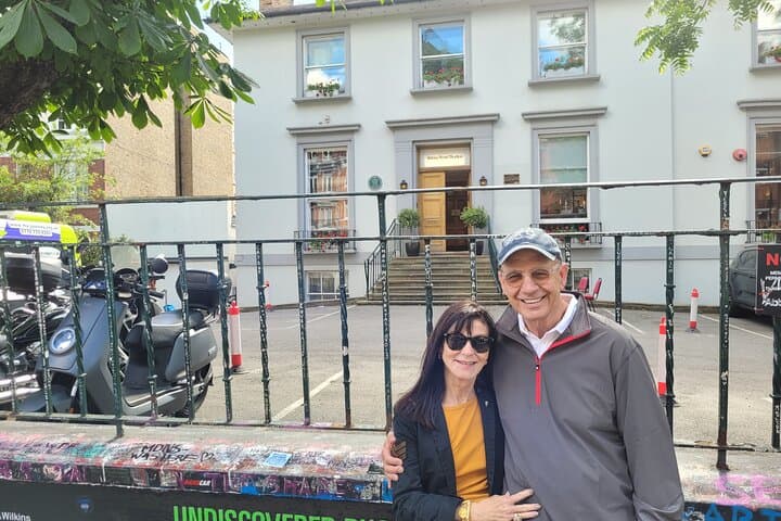 Private London Rock 'n' Roll Tour — Beatles, Bowie & Punk Guided Drive photo 4