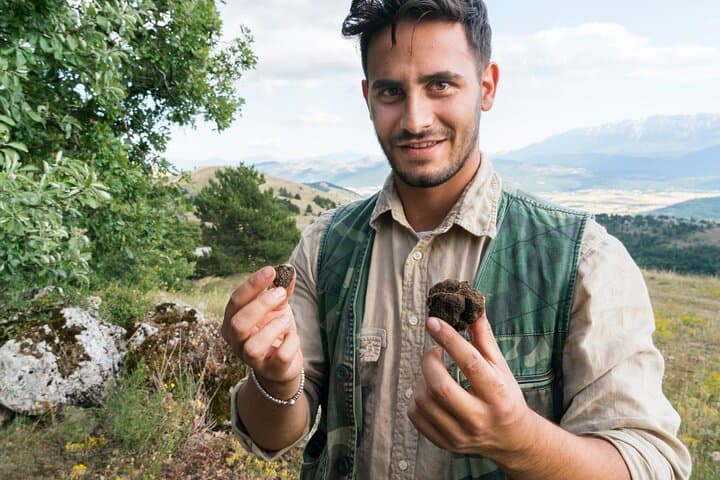 Private Truffle Hunting and Tuscan Lunch from Florence