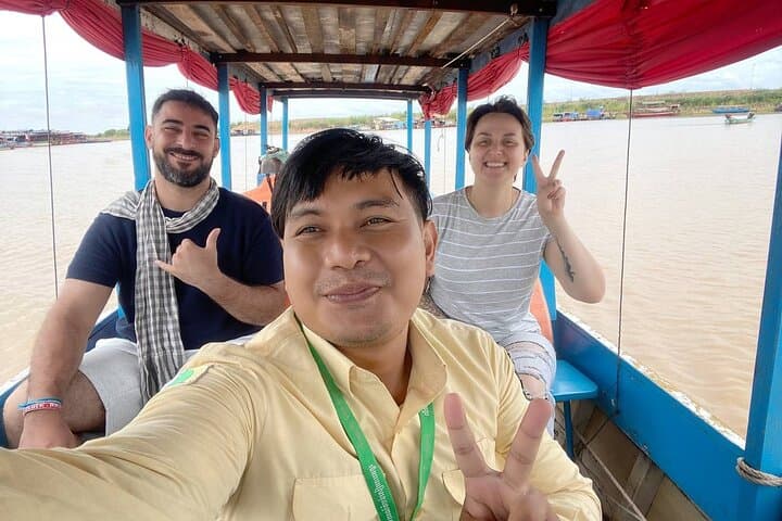 Private Kompong Phluk Floating Village Tour — Half-Day Boat Experience from Siem Reap photo 5