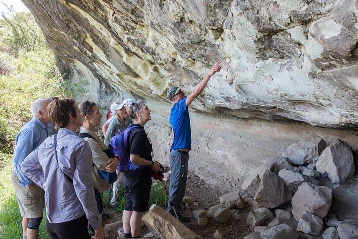 Clarens San-traverse Slackpack: Guided 4-Day Hikes & San Rock Art in the Free State photo 5