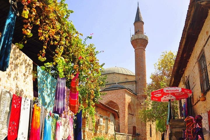 Halal Alanya Cultural Tour: Damlataş Cave, Alanya Castle & Dim River Day Trip photo 4