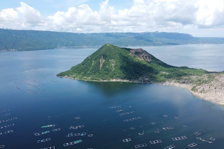 Taal Volcano Experience: Tagaytay Boat Tour to Volcano Island photo 5