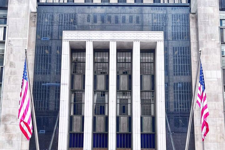 Chicago Art Deco Madness Walking Tour: Loop's Best Deco Buildings photo 2