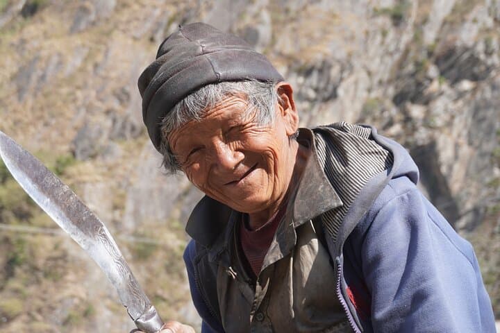 Manaslu Circuit Trek: 12-Day Himalayan Loop Over Larkya La photo 3