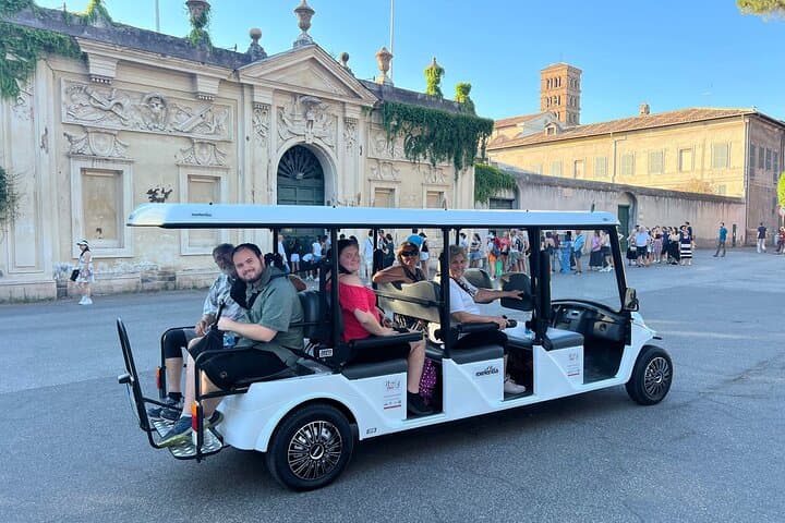 Rome by Golf Cart: Catacombs, Squares & Hidden Underground