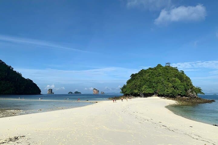 Half-Day Andaman Islands Speedboat Tour: Koh Thap, Chicken Island & Railay photo 4