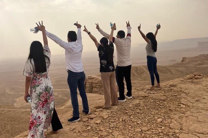 Edge of the World 4x4 Sunset Tour from Riyadh photo 3