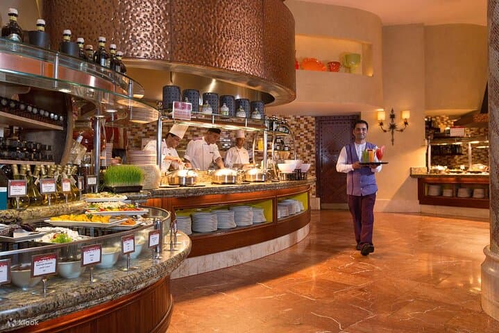 Kaleidoscope Buffet at Atlantis The Palm — Private Transfer Dinner in Dubai photo 2