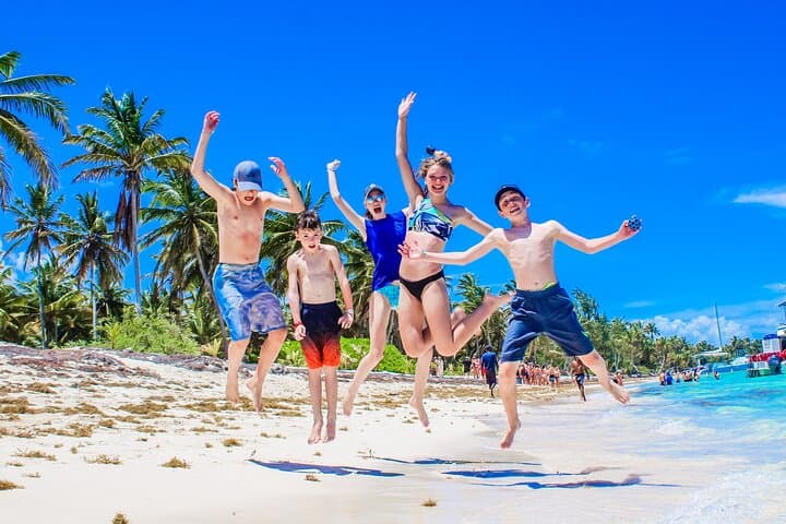 Private Saona Island Tour from Punta Cana — Full-Day Speedboat & Catamaran Excursion photo 5