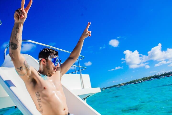 Private Punta Cana Party Cruise: Premium Buffet, Open Bar & Snorkel photo 5