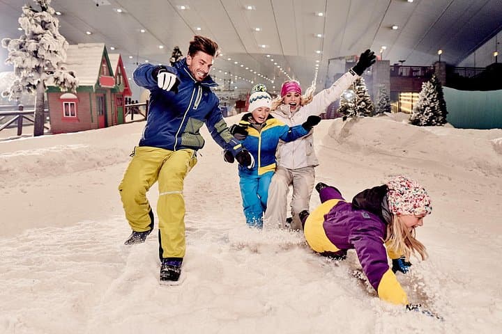 Ski Dubai Classic Pass: Full-Day Indoor Snow Park Experience in Mall of the Emirates photo 4