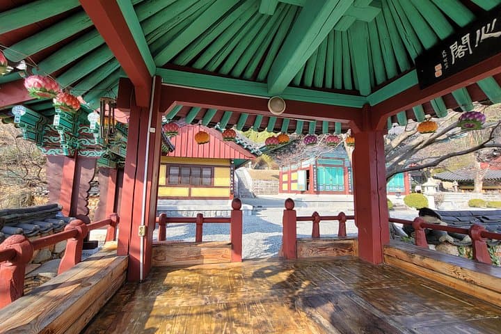 Half-Day Tongdosa Temple Tour with Seounam & Samyeongam Hermitages and Temple Lunch photo 4
