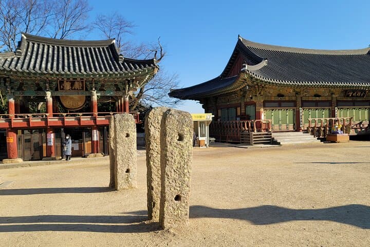 Beomeosa & Hongbeopsa Temple Tour with Temple Lunch in Busan photo 4