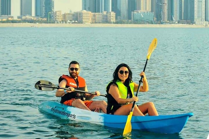 60-Minute Dubai Beach Kayak Experience photo 4