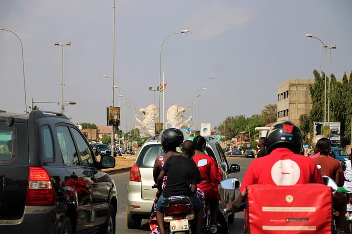Private Full-Day Cultural Walk Through Lomé: Markets, Museums & Coastal Flavors photo 6