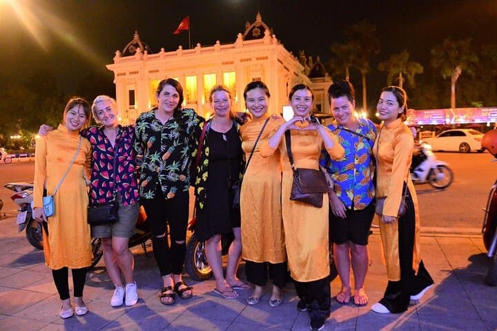Led-by-Women Hanoi Night Vespa Food Tour: Train Street & Bia Hoi photo 3