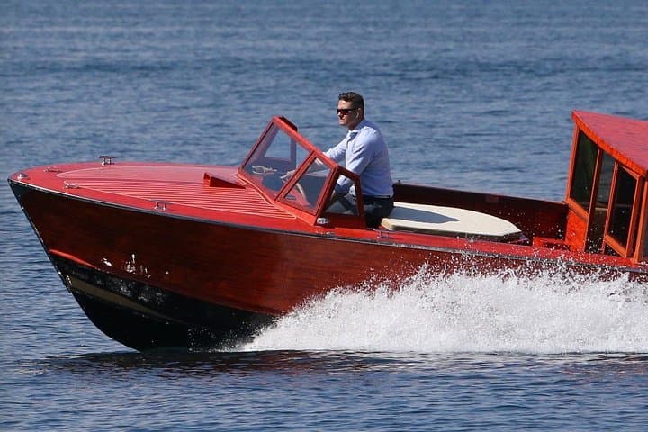 Private Wooden Boat Tour on Lake Como: Bellagio & Varenna in 4 Hours photo 1