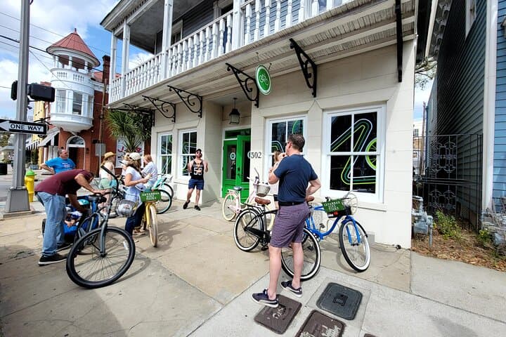 Explore Savannah by Bike: A 2-Hour Urban Adventure Through History and Hidden Streets photo 6