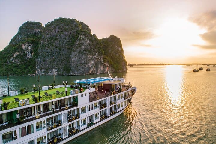 Luxury Halong Bay 2-Day Cruise: Sung Sot Cave & Titov Island Escape photo 2