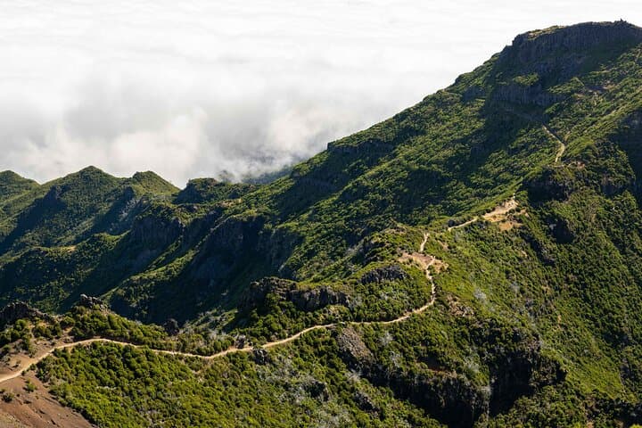 Morning Self-Guided Hike: Pico do Arieiro to Funchal Ecological Park (Transfer Included)