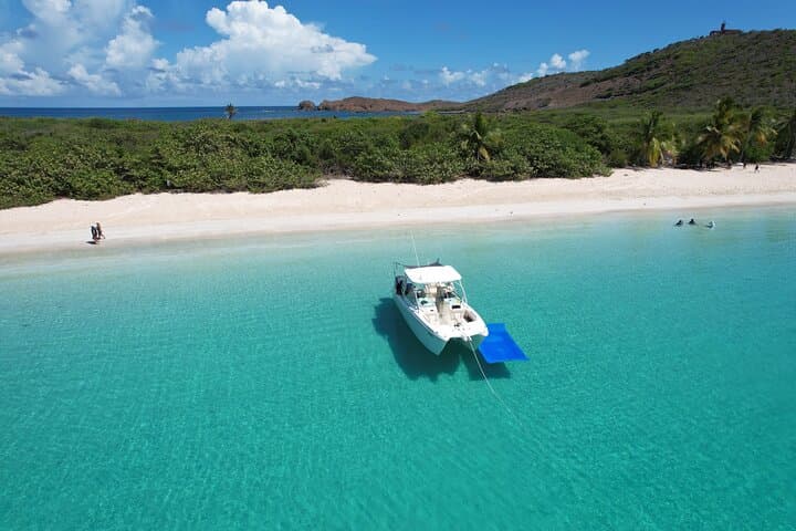 Private All-Inclusive Boat Tour to Icacos and Palomino Islands from Fajardo photo 2