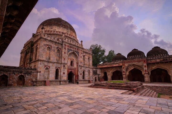 Delhi Heritage Cycling: Lodhi Gardens, Safdarjung & Lodhi Art District photo 3
