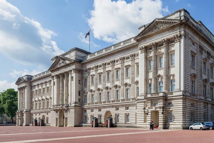 Classic 4-Hour Private Guided Tour of Royal London photo 6