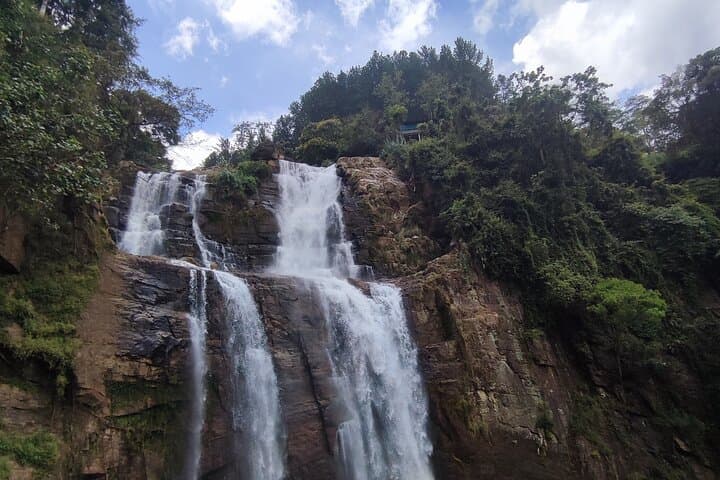 Half-Day Waterfalls & Tea Factory Tour from Nuwara Eliya photo 2