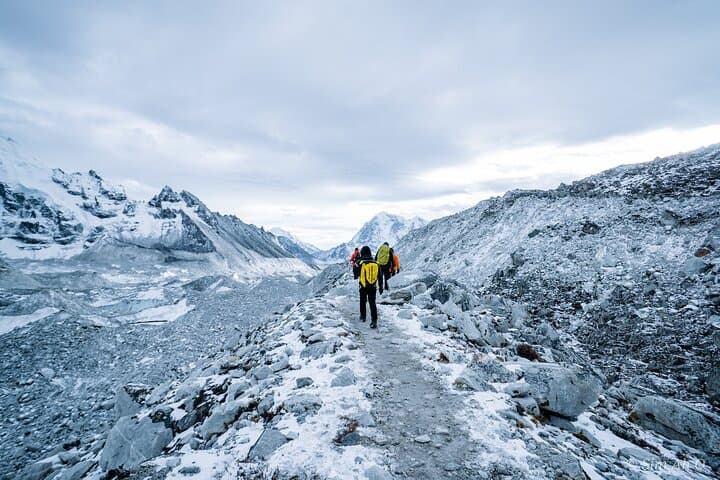 12-Day Everest Base Camp Trek: Guided Trek from Kathmandu to Kala Patthar photo 2