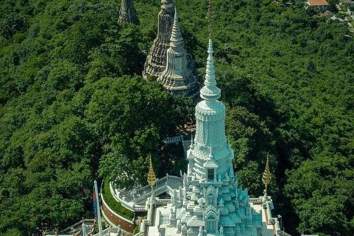 Udong Historical Site Tour: Climb Phnom Oudong for Stupas, Monkeys & Rice-Field Views