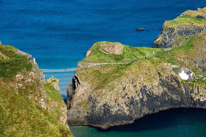 Giant's Causeway & Titanic Shore Excursion from Belfast Port — Day Trip to Northern Ireland's Coast photo 5