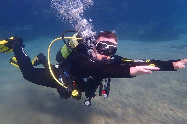 Beginner Scuba Diving in Costa Teguise, Lanzarote — Try a Shore Dive photo 3