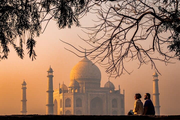 Full-Day Taj Mahal & Agra Tour From Delhi by Private Car