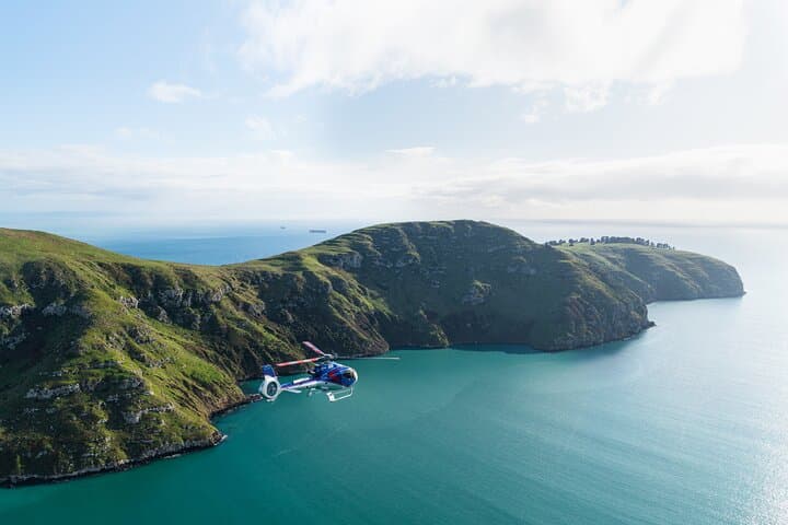 Helicopter Over Christchurch: 20-Min Scenic Flight Above Ōtautahi & Banks Peninsula photo 2