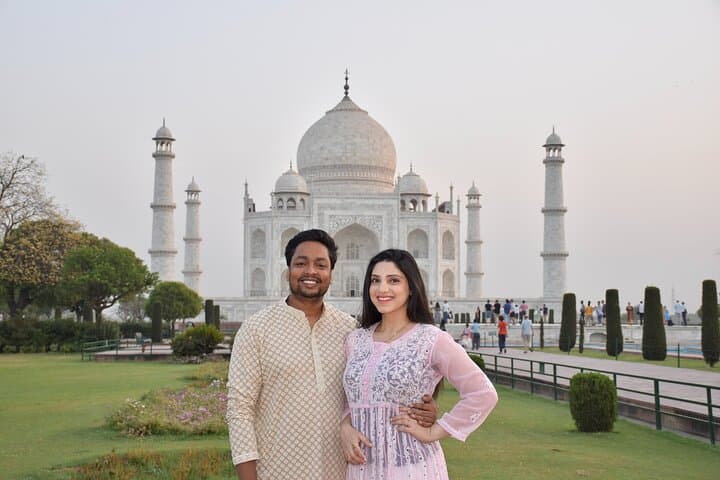 Sunrise and Sunset Private Taj Mahal Tour from Delhi — 2-Day Agra & Fatehpur Sikri Experience